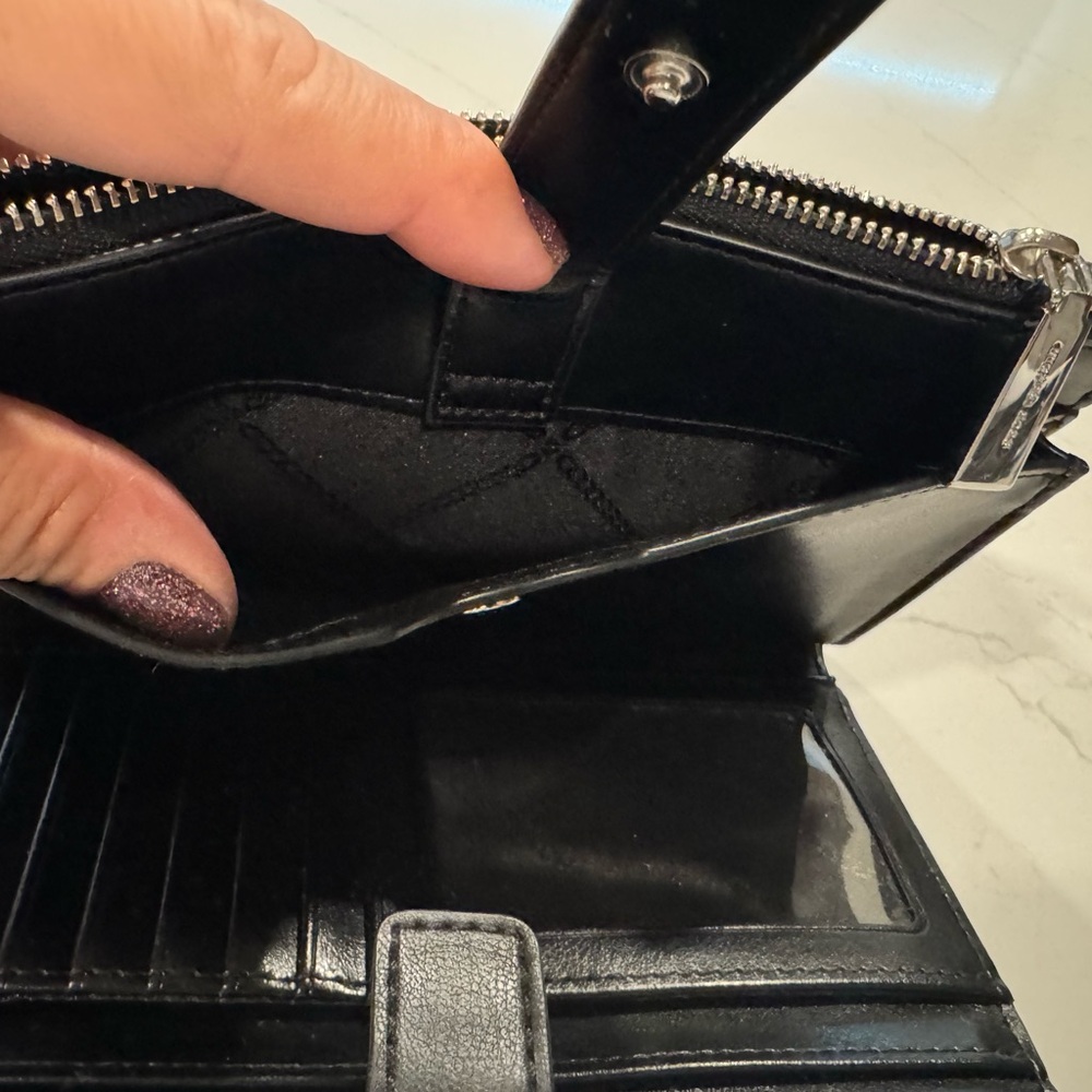 Michael Kors Quilted Signature Collection Wallet - Picture 12 of 15